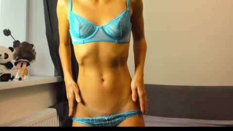 Snapshot of ellen_flow chatting on April 25, 2026, 3:20 pm ellen_flow online show from April 25, 2026, 3:20 pm