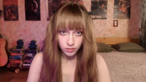 ellie_friendly online show from June 9, 2026, 12:33 am