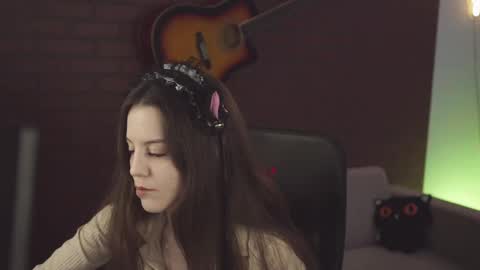 elliecutes online show from February 12, 2025, 5:58 am