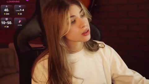 elliecutes online show from February 17, 2025, 8:41 am