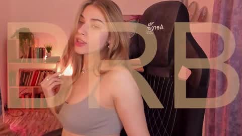 elliecutes online show from September 13, 2025, 9:20 am