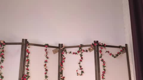 elliefrost online show from February 19, 2025, 12:46 am