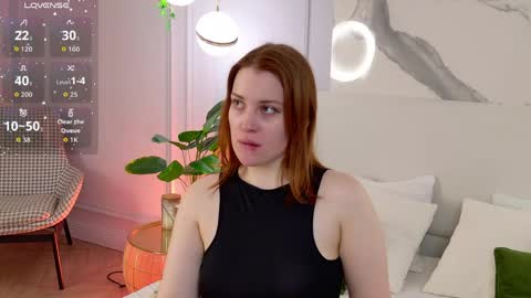 elliegarson__ online show from June 4, 2026, 5:19 pm