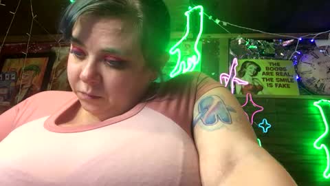 Ellie Louise online show from January 18, 2025, 2:25 am