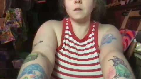 Ellie Louise online show from April 14, 2026, 6:36 pm