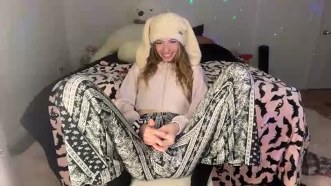 ellie online show from October 29, 2025, 2:03 am