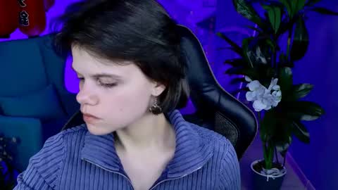 elliemurler online show from September 17, 2025, 9:11 am