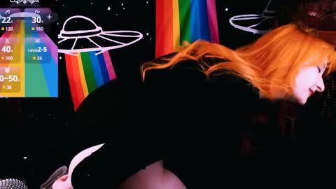 Ellie online show from November 17, 2025, 4:29 am