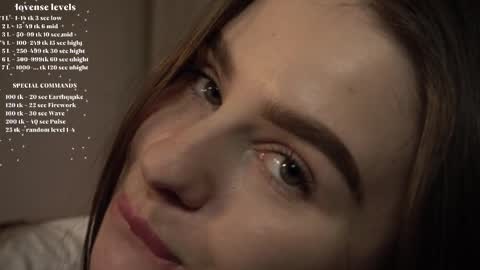 Snapshot of elliephant_ chatting on December 11, 2024, 1:49 pm just Emily online show from December 11, 2024, 1:49 pm