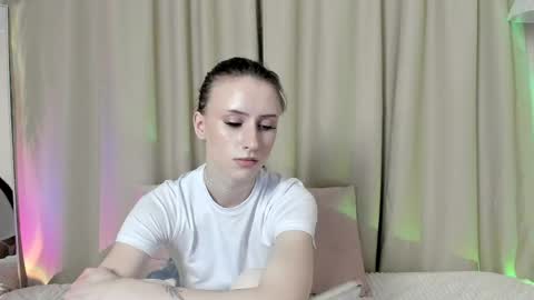 ellierough online show from April 19, 2026, 6:21 pm