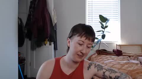 Ellie Rowyn online show from March 5, 2026, 8:16 pm