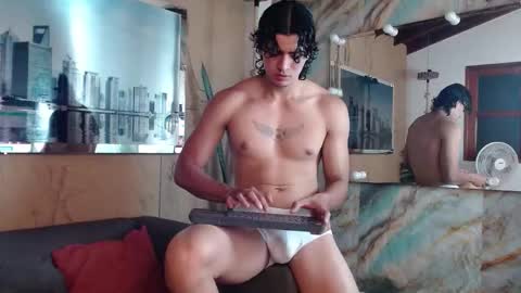 Snapshot of elliot_colton chatting on November 26, 2025, 9:16 pm Elloit Colton online show from November 26, 2025, 9:16 pm