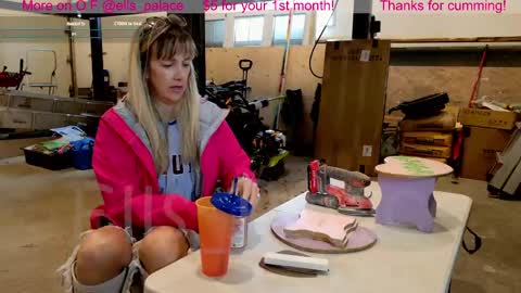 Ella Bella Bo Bella online show from April 19, 2026, 7:16 pm