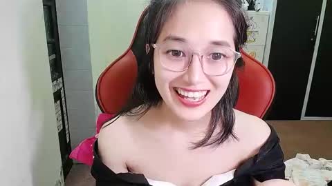 ellsa9x online show from September 16, 2025, 2:34 am