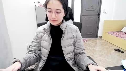 ellsa9x online show from February 10, 2026, 8:07 am