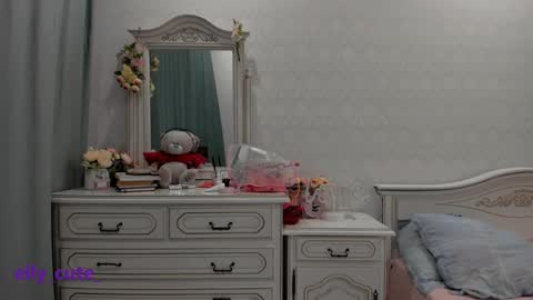 Elly Cute  online show from December 3, 2024, 2:58 am