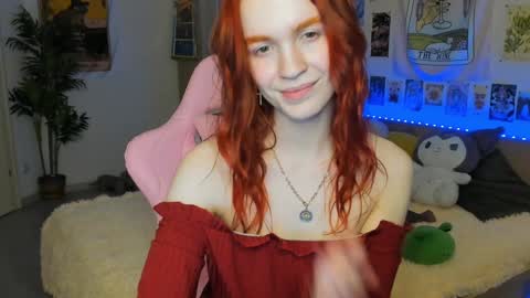 Snapshot of elly_milas chatting on December 2, 2024, 6:21 pm Elly     Fansly  online show from December 2, 2024, 6:21 pm