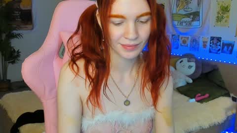 Snapshot of elly_milas chatting on December 16, 2024, 9:14 am Elly     Fansly  online show from December 16, 2024, 9:14 am