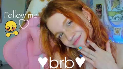 Snapshot of elly_milas chatting on October 5, 2025, 6:34 am Elly     Fansly  online show from October 5, 2025, 6:34 am