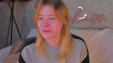 ellya_castro online show from September 17, 2025, 12:12 am