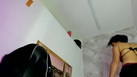 ellybloom online show from June 9, 2026, 1:34 pm