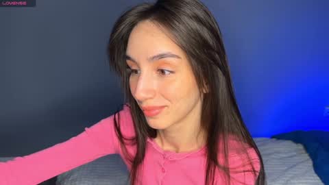 Im online Fri Sun Mon Tue Thu Fri Sat3 from 1000 online show from February 1, 2025, 4:14 am