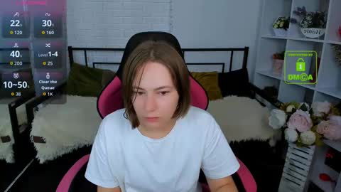 elma_lily online show from September 25, 2025, 6:50 am