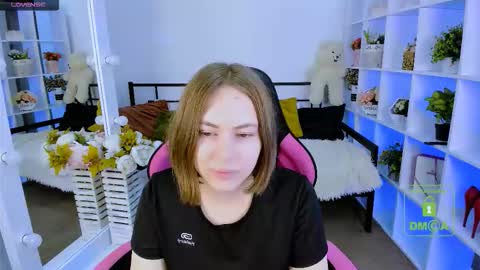 elma_lily online show from October 25, 2025, 5:26 am