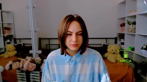 elma_lily online show from November 25, 2025, 6:57 am
