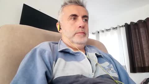 fer online show from December 8, 2024, 2:09 pm