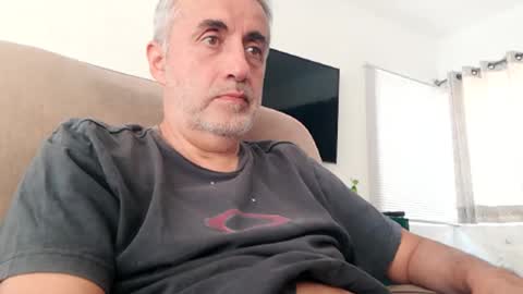 fer online show from March 5, 2025, 8:10 pm