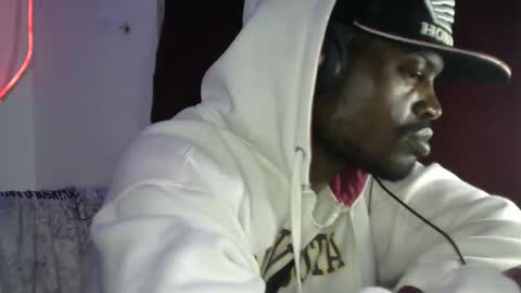 EL NIIGGGAA  21                                                                  EL NIGGA  21 online show from November 4, 2025, 4:22 am