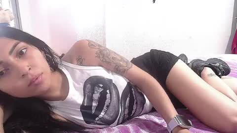 Snapshot of elody_j chatting on May 27, 2026, 9:28 am elody online show from May 27, 2026, 9:28 am
