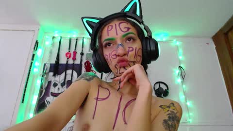 Chelsea  Please help me to reach 100 thumbs up online show from March 3, 2025, 6:12 pm