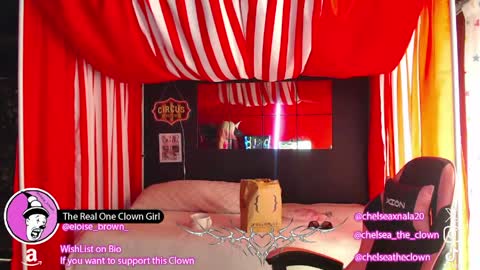 Snapshot of eloise_brown_ chatting on April 20, 2026, 7:48 pm Chelsea Please help me to reach 100 thumbs up online show from April 20, 2026, 7:48 pm