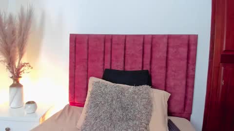 EloiseQuinn online show from October 7, 2025, 1:30 pm