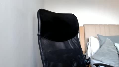 elosocazador online show from December 11, 2024, 12:34 pm