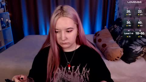 Ela give me a thumbs up if you like it  and this is important for the development of the account online show from December 16, 2024, 1:42 am