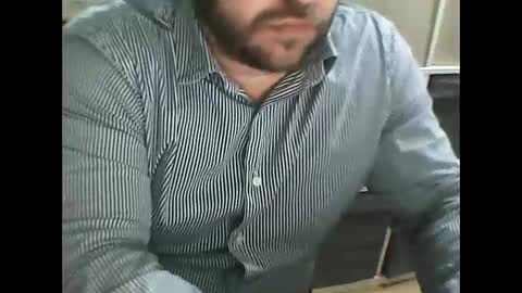 elpeladilla online show from January 7, 2025, 5:33 am