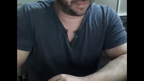 elpeladilla online show from January 25, 2025, 1:54 am