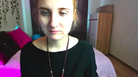 Elsa  online show from February 15, 2025, 3:52 am