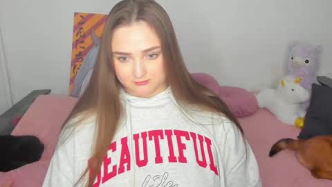 Snapshot of elsamails chatting on January 4, 2025, 10:45 pm Elsa online show from January 4, 2025, 10:45 pm