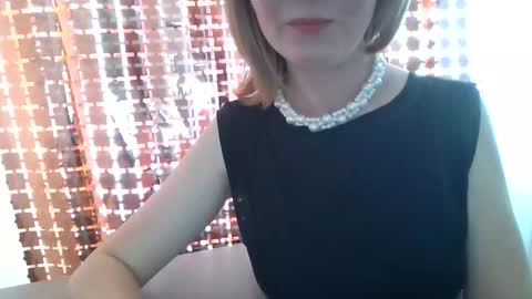 Snapshot of elsamartinez chatting on September 23, 2025, 6:27 am ElsaMartinez online show from September 23, 2025, 6:27 am