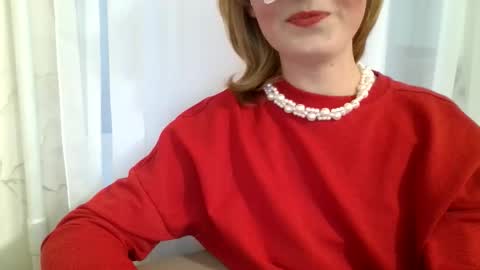 Snapshot of elsamartinez chatting on October 2, 2025, 3:19 pm ElsaMartinez online show from October 2, 2025, 3:19 pm