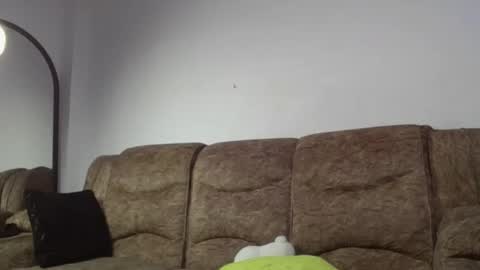 elsie02 online show from January 9, 2026, 8:06 am