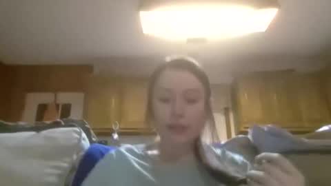 Elsie Rain online show from March 6, 2026, 3:25 am