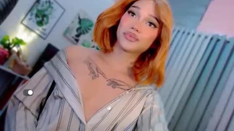 Snapshot of elvie_hughes chatting on October 30, 2025, 11:33 am elvie_hughes online show from October 30, 2025, 11:33 am