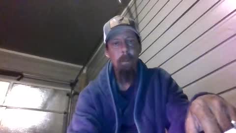 elwooood7 online show from April 5, 2026, 11:29 am