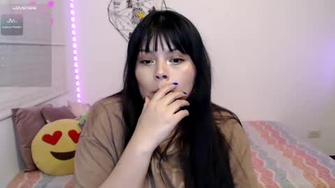 Snapshot of elymoon chatting on May 27, 2026, 11:57 pm Ely online show from May 27, 2026, 11:57 pm