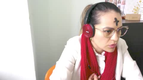 Snapshot of elyra_fox chatting on February 18, 2026, 3:41 pm elyra_fox online show from February 18, 2026, 3:41 pm